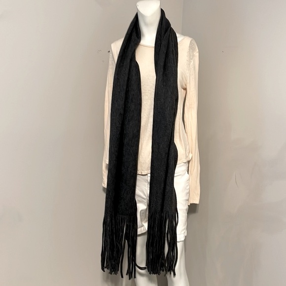 Lucky brand long gray winter scarf with fringe gift idea! - Picture 5 of 7
